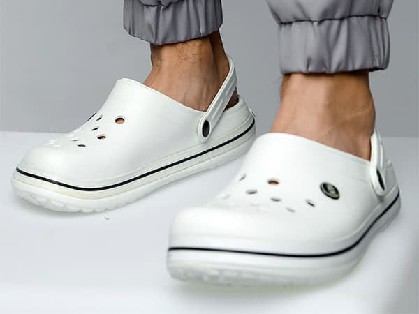 Վաճառվում են բարձրորակ բժշկական կոշիկներ տղամարդկանց համար՝ հարմարավետություն և ոճ մի տեղում, Երևան, Աջափնյակ!